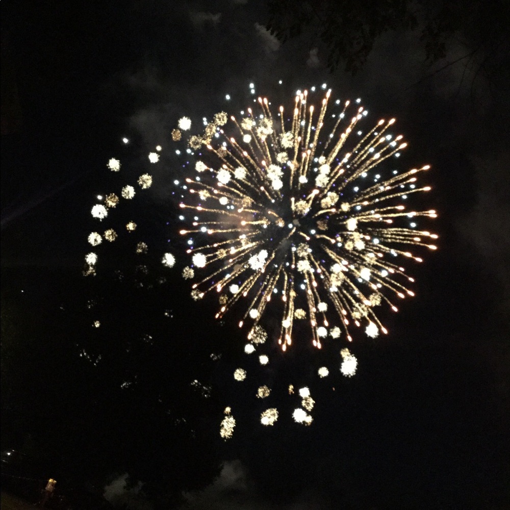 Meet your Posher, Ella